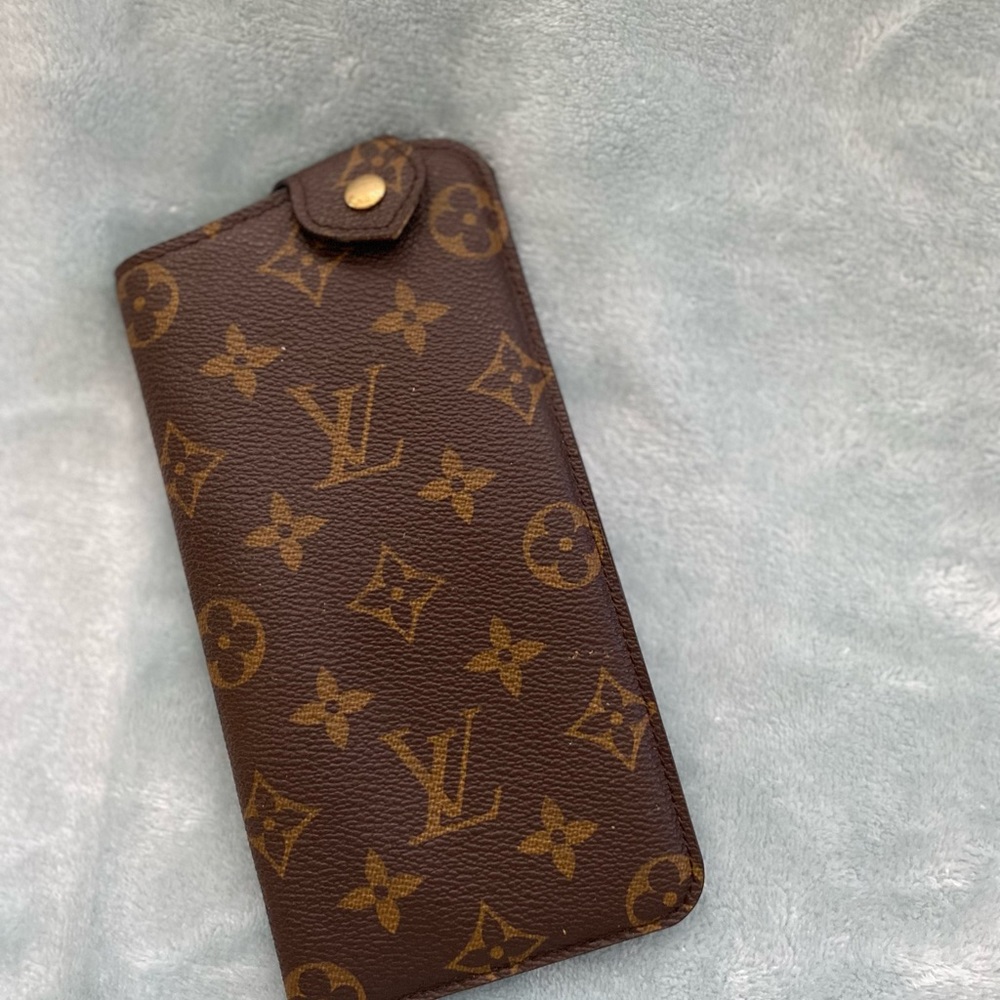 Louis Vuitton Monogram Lunettes MM Glasses Case